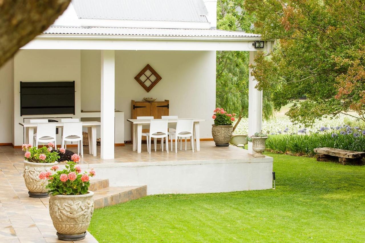 Blue Lily Retreat Bed & Breakfast Matjiesrivier  Exterior photo