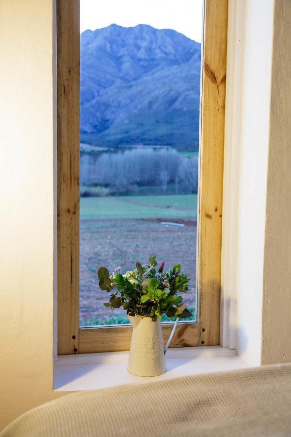 Blue Lily Retreat Bed & Breakfast Matjiesrivier  Exterior photo